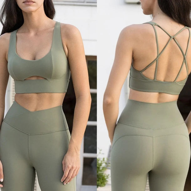 I'm a STAR Sports Bra & Legging Set
